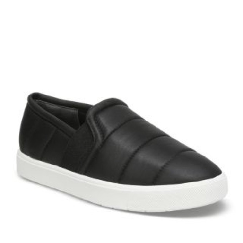 Vince Women's Blair Quilted Slip On Sneakers Size 8 Black & White